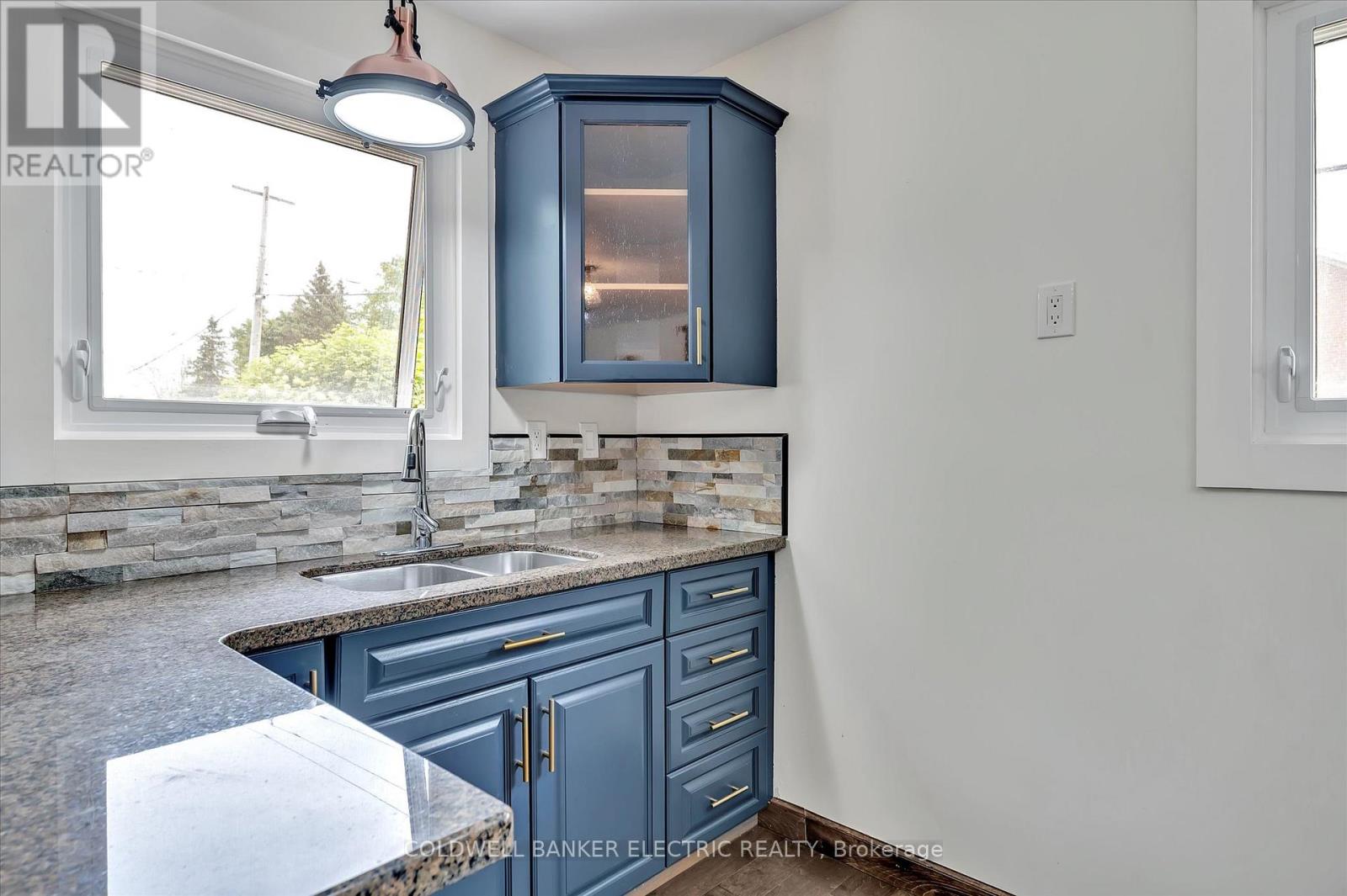 65 Queen Street, Asphodel-Norwood (Norwood), Ontario  K0L 2V0 - Photo 10 - X12277791