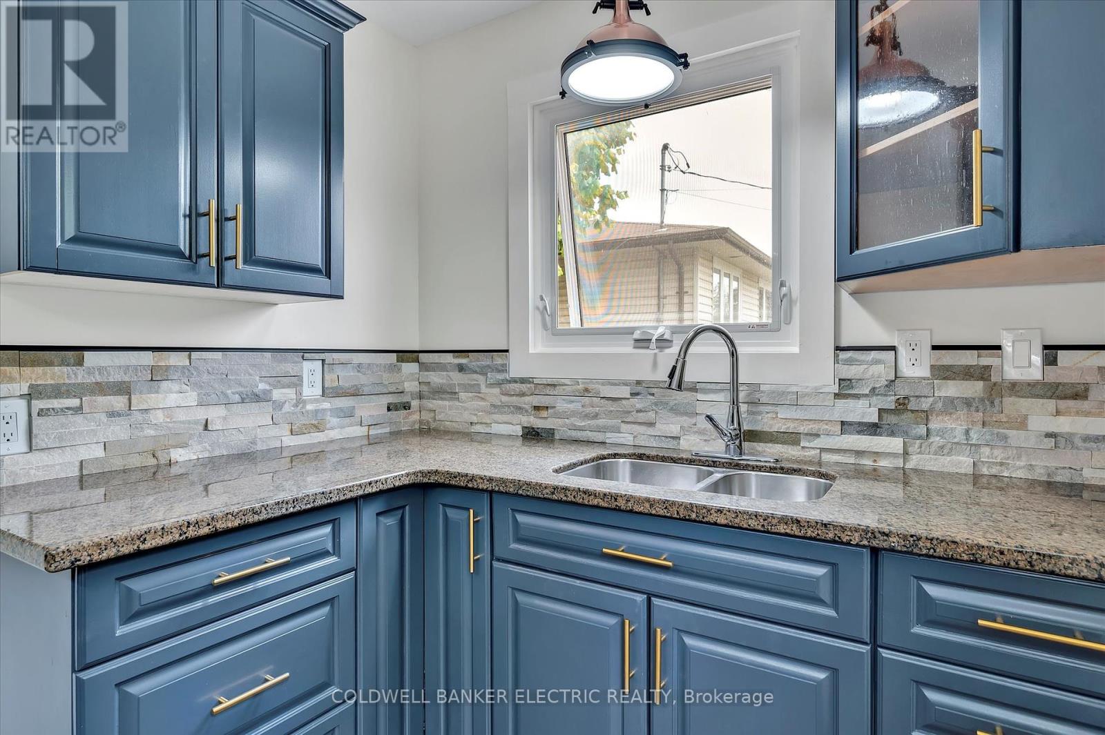 65 Queen Street, Asphodel-Norwood (Norwood), Ontario  K0L 2V0 - Photo 11 - X12277791