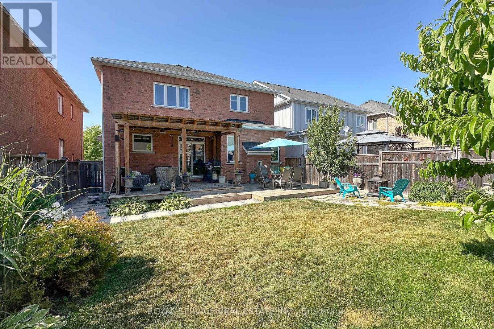 15 Thomas Woodlock Street, Clarington (Newcastle), Ontario  L1B 0C7 - Photo 33 - E12278334