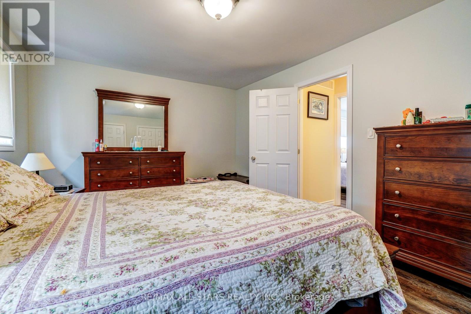 58 Ridgewood Road, Kawartha Lakes (Lindsay), Ontario  K9V 4R2 - Photo 13 - X12278387