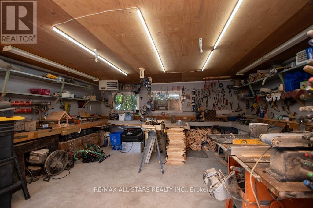 805 Highway 36 Highway, Kawartha Lakes (Ops), Ontario  K9V 4R6 - Photo 38 - X12278410