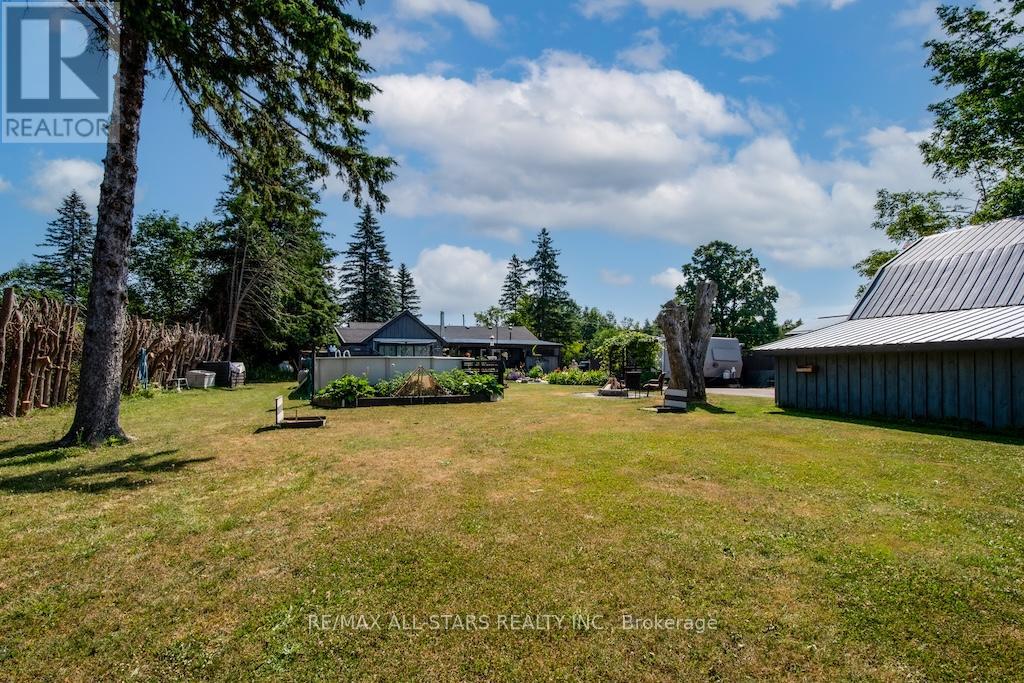 805 Highway 36 Highway, Kawartha Lakes (Ops), Ontario  K9V 4R6 - Photo 45 - X12278410