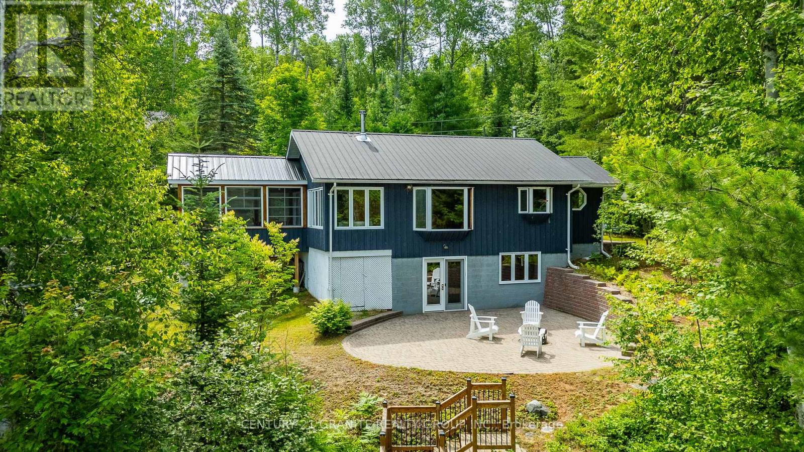 928 Lake St Peter Road, Hastings Highlands (Mcclure Ward), Ontario  K0L 2K0 - Photo 1 - X12278722