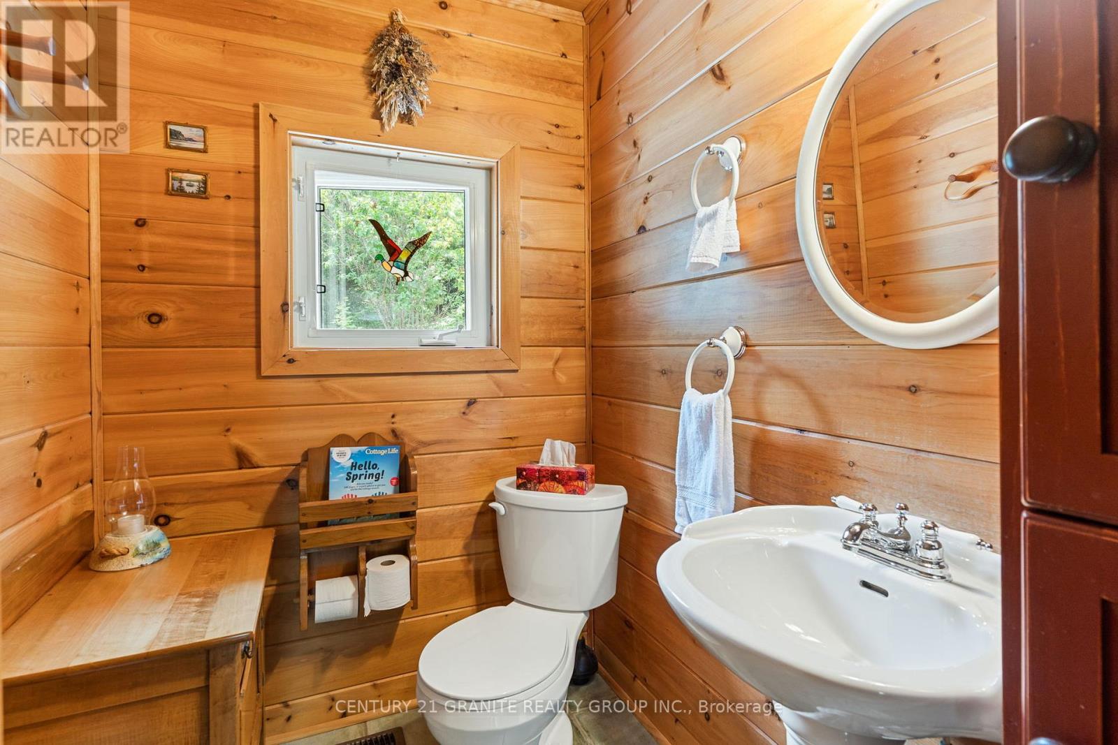 928 Lake St Peter Road, Hastings Highlands (Mcclure Ward), Ontario  K0L 2K0 - Photo 17 - X12278722