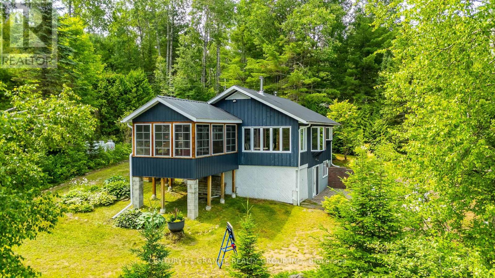 928 Lake St Peter Road, Hastings Highlands (Mcclure Ward), Ontario  K0L 2K0 - Photo 2 - X12278722
