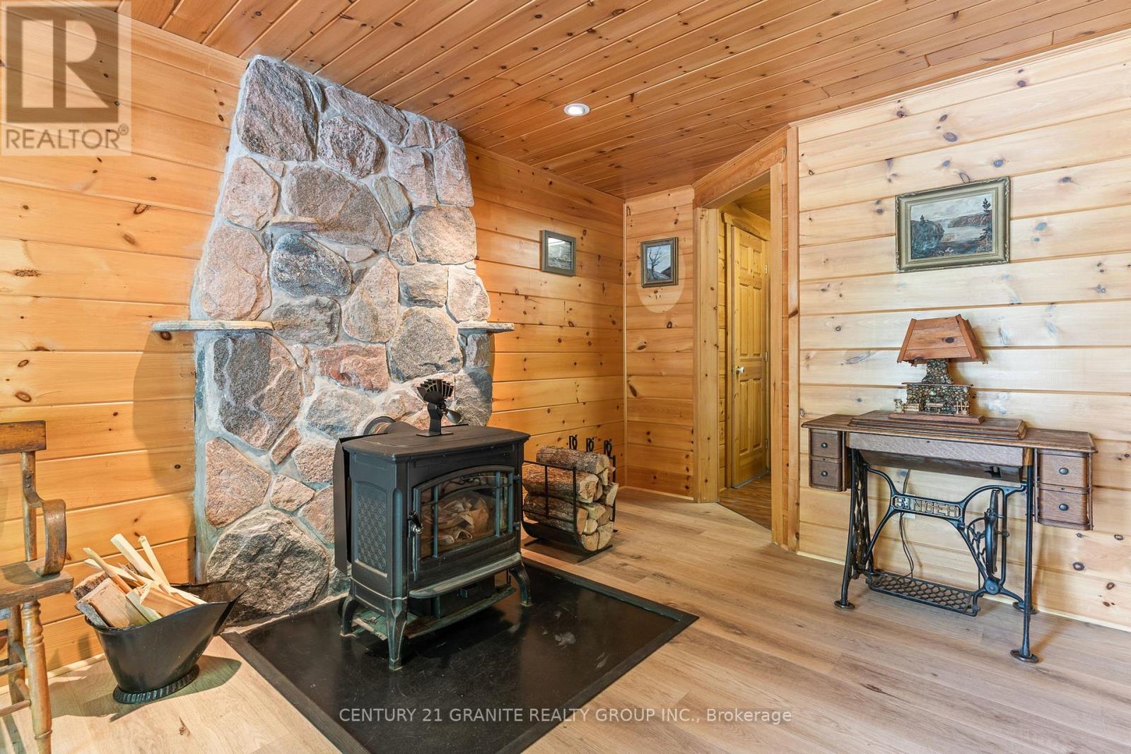 928 Lake St Peter Road, Hastings Highlands (Mcclure Ward), Ontario  K0L 2K0 - Photo 22 - X12278722