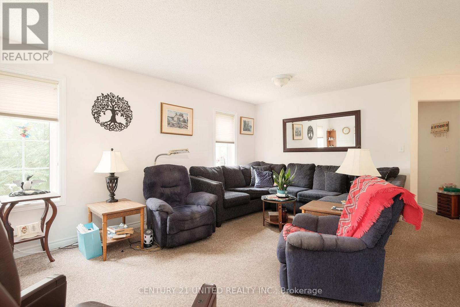 569 Garbutt Terrace, Peterborough North (South), Ontario  K9H 7S9 - Photo 10 - X12279055