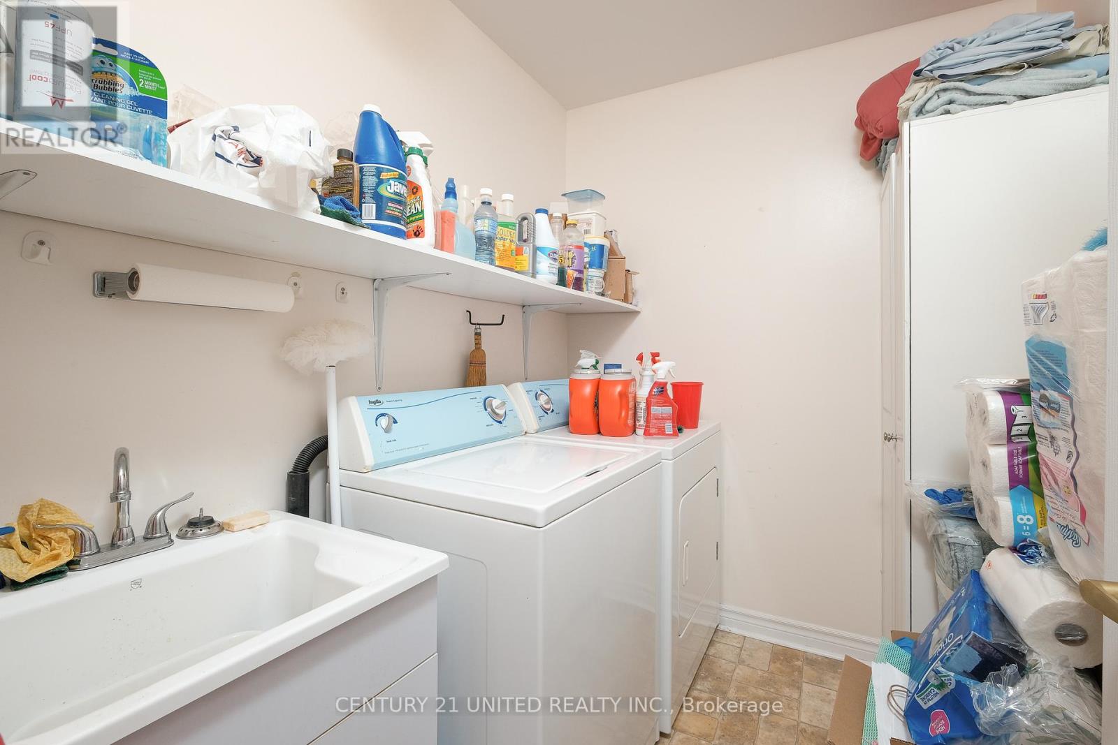 569 Garbutt Terrace, Peterborough North (South), Ontario  K9H 7S9 - Photo 12 - X12279055