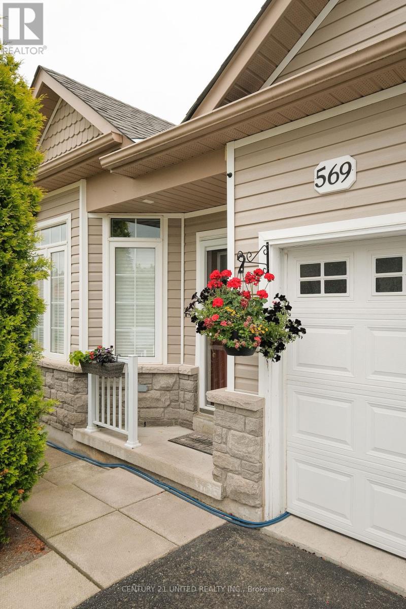 569 Garbutt Terrace, Peterborough North (South), Ontario  K9H 7S9 - Photo 2 - X12279055