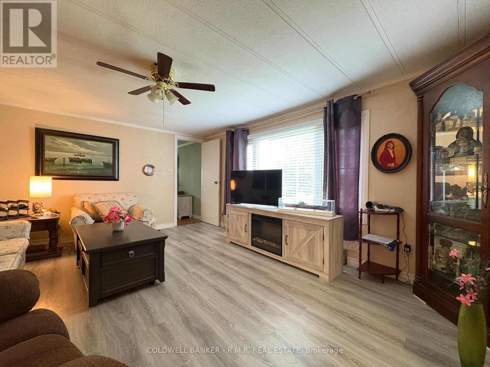 2 Hill Street, Kawartha Lakes (Fenelon), Ontario  K9V 0H5 - Photo 10 - X12279400