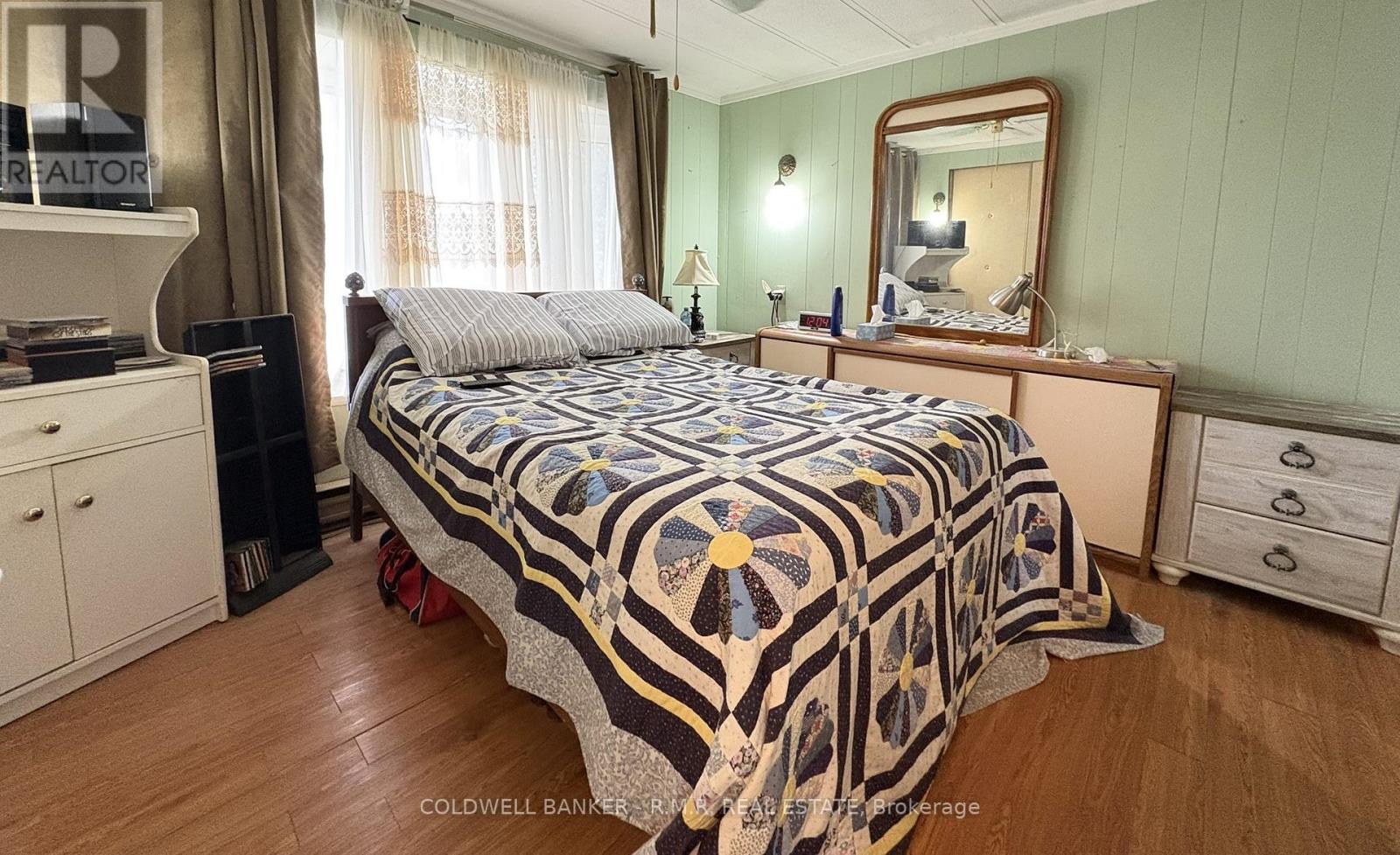 2 Hill Street, Kawartha Lakes (Fenelon), Ontario  K9V 0H5 - Photo 11 - X12279400
