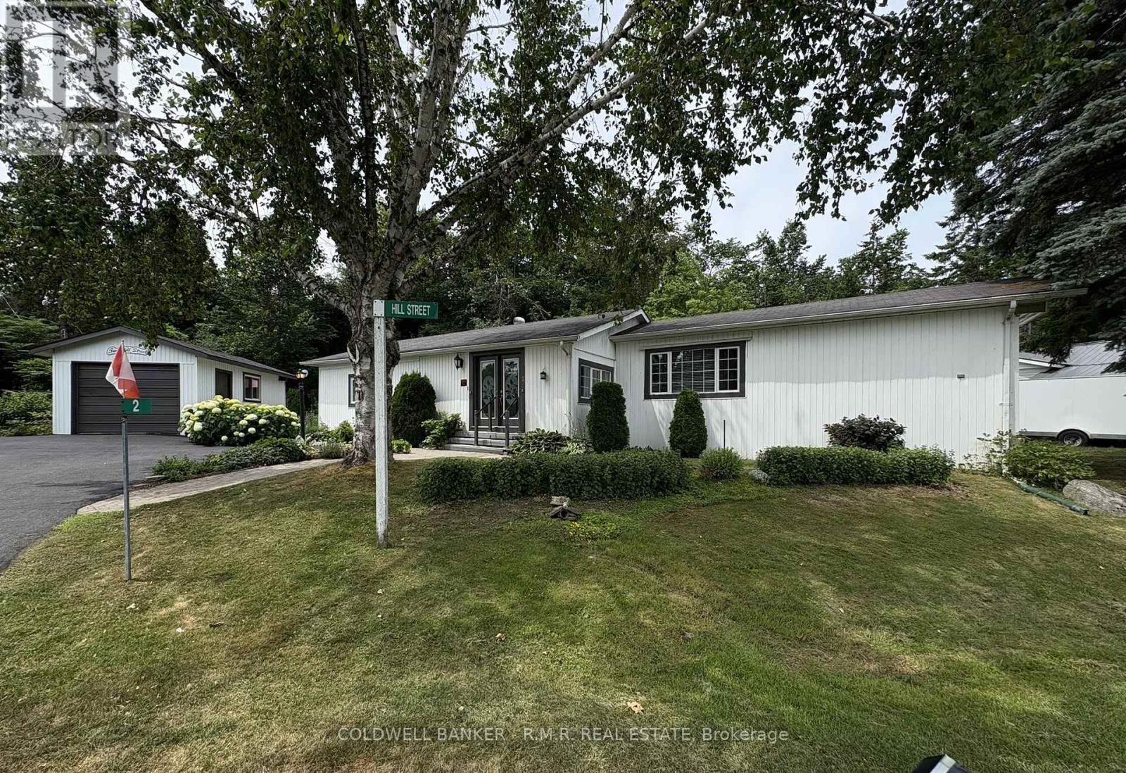 2 Hill Street, Kawartha Lakes (Fenelon), Ontario  K9V 0H5 - Photo 18 - X12279400