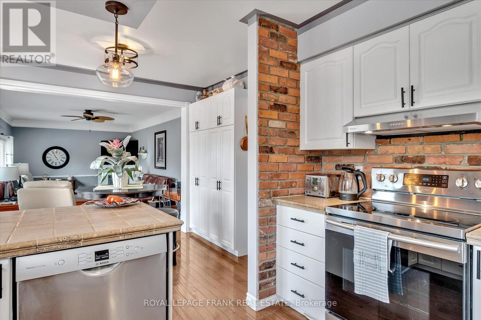 229 Lonsberry Lane, Douro-Dummer, Ontario  K0L 3A0 - Photo 15 - X12279590