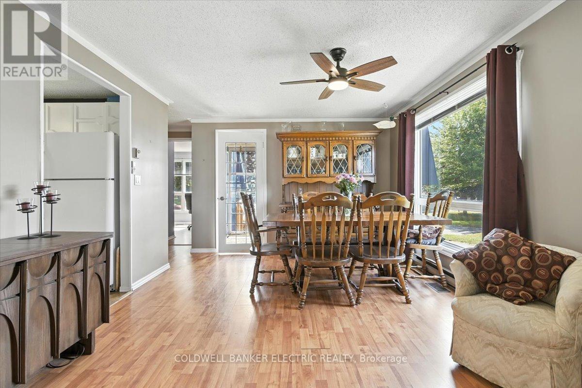 18 Loyalist Court, Clarington (Newcastle), Ontario  L1B 1A8 - Photo 11 - E12279816