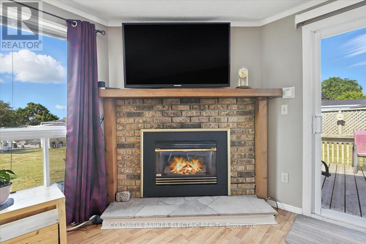 18 Loyalist Court, Clarington (Newcastle), Ontario  L1B 1A8 - Photo 14 - E12279816