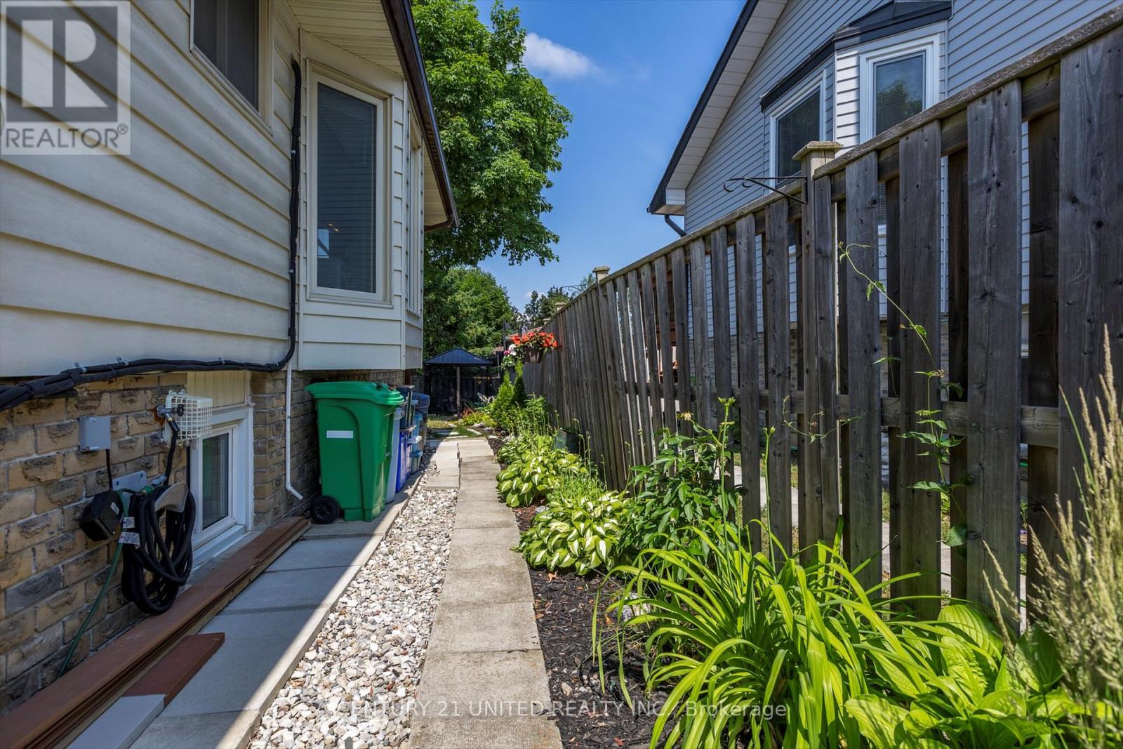541 Crystal Drive, Peterborough South (East), Ontario  K9J 8H7 - Photo 32 - X12279695