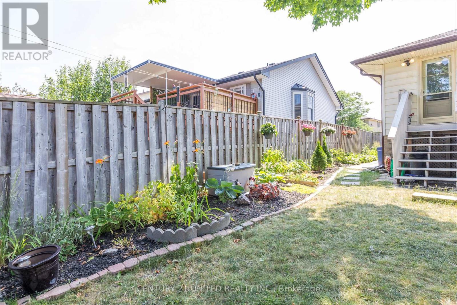541 Crystal Drive, Peterborough South (East), Ontario  K9J 8H7 - Photo 41 - X12279695