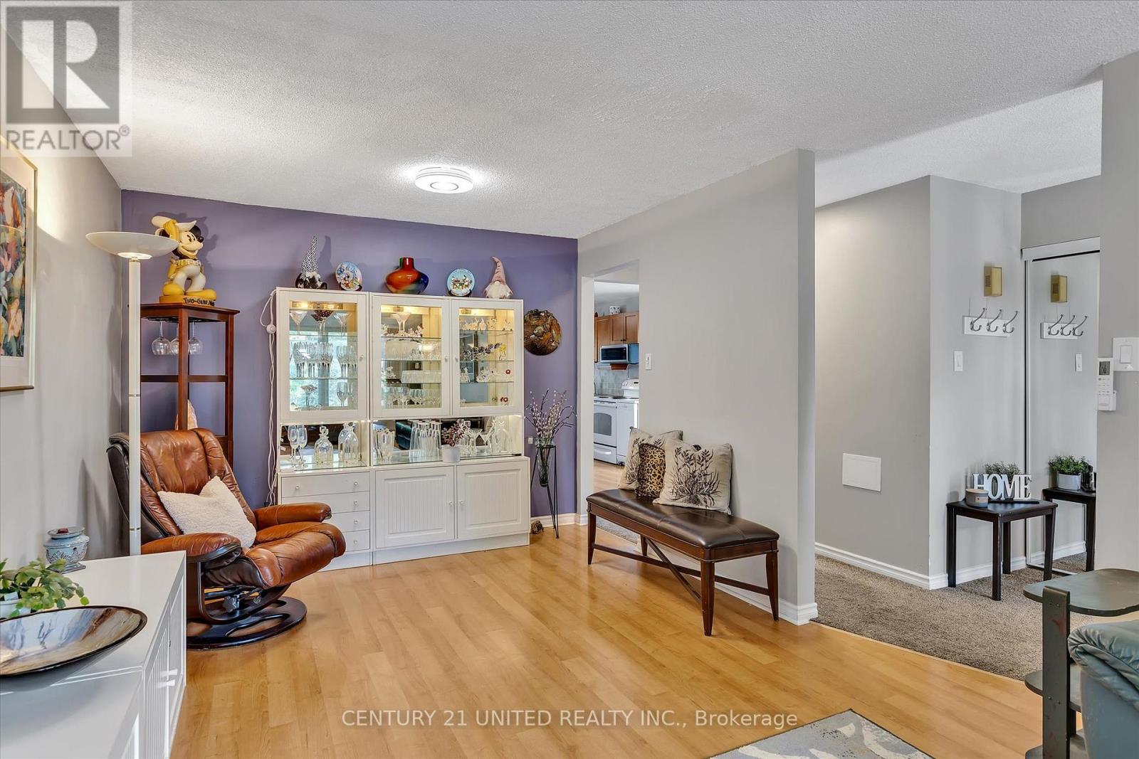 541 Crystal Drive, Peterborough South (East), Ontario  K9J 8H7 - Photo 8 - X12279695