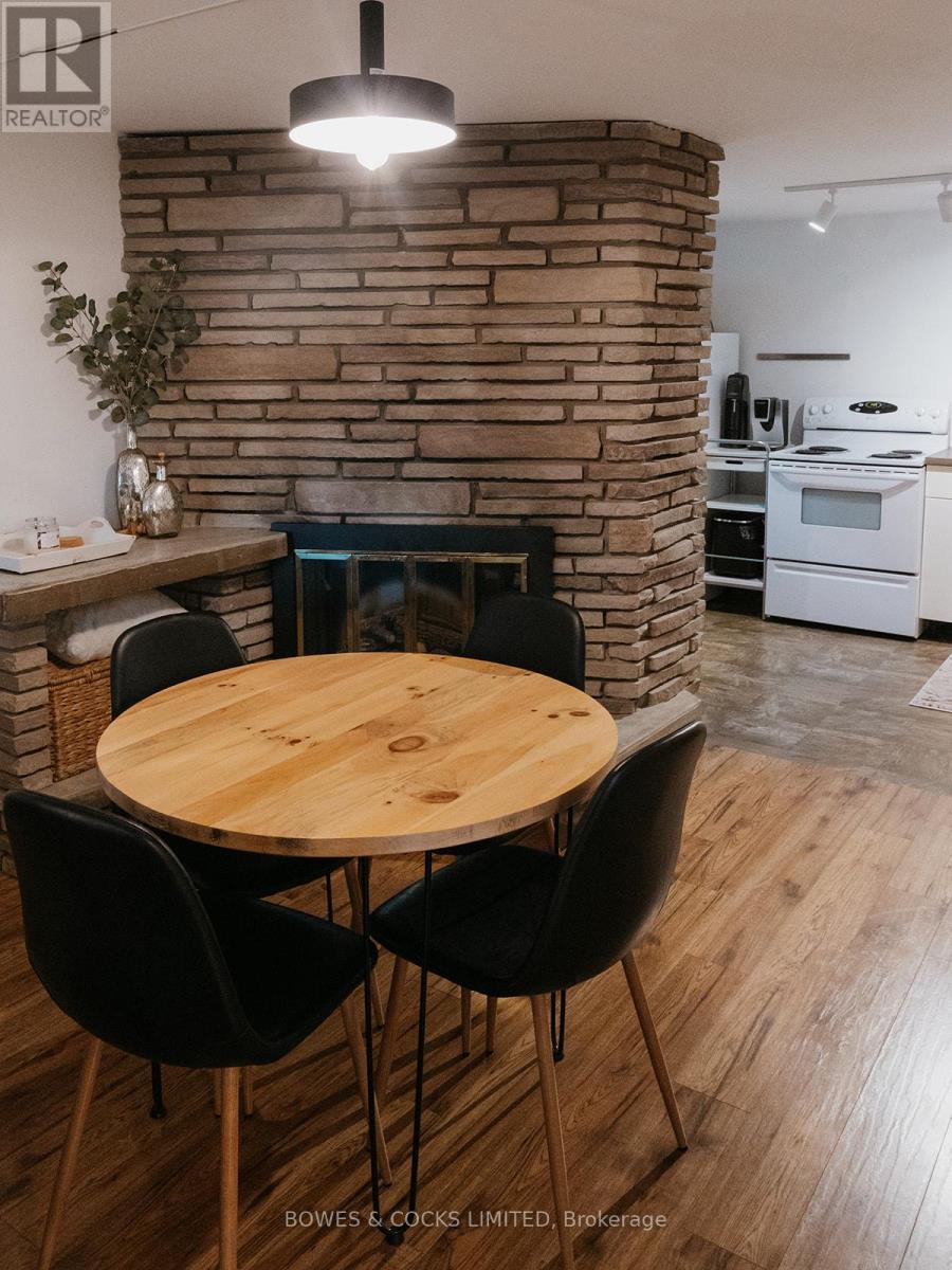 951 Ellesmere Avenue, Peterborough North (Central), Ontario  K9H 7A9 - Photo 17 - X12279856