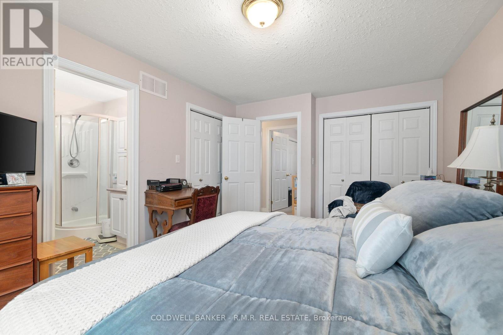 7 Eakins Crescent, Kawartha Lakes (Lindsay), Ontario  K9V 6H8 - Photo 20 - X12280016