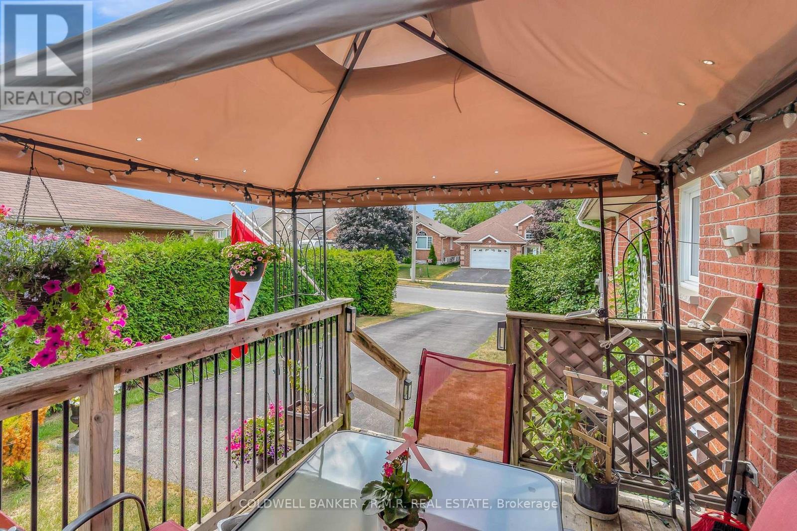 7 Eakins Crescent, Kawartha Lakes (Lindsay), Ontario  K9V 6H8 - Photo 8 - X12280016
