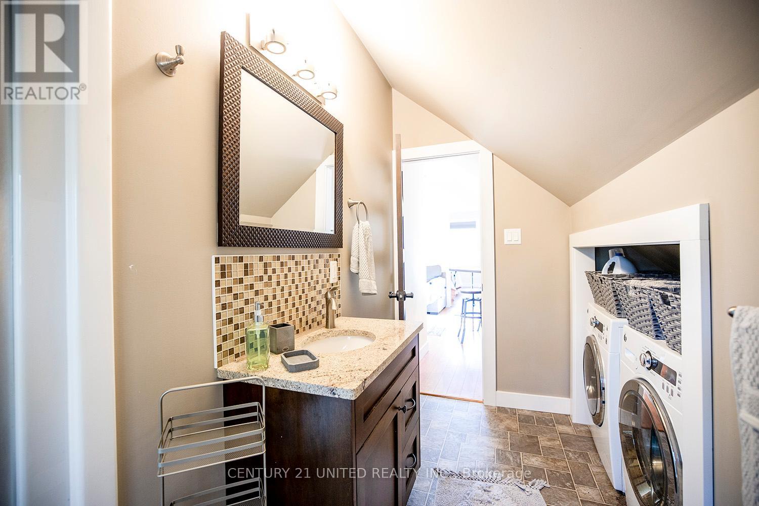 225 Mark Street, Peterborough East (Central), Ontario  K9H 1V1 - Photo 10 - X12280178