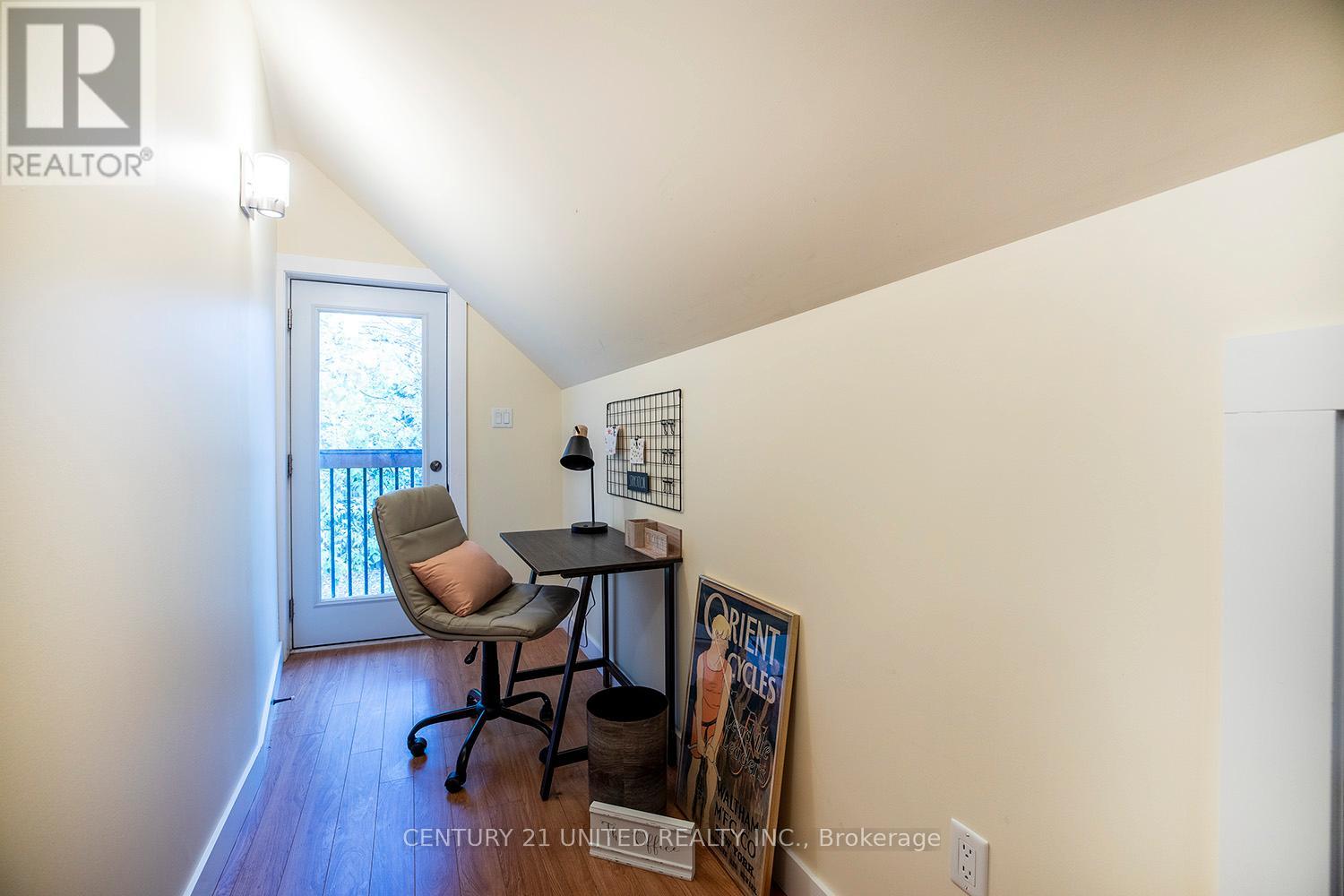 225 Mark Street, Peterborough East (Central), Ontario  K9H 1V1 - Photo 11 - X12280178