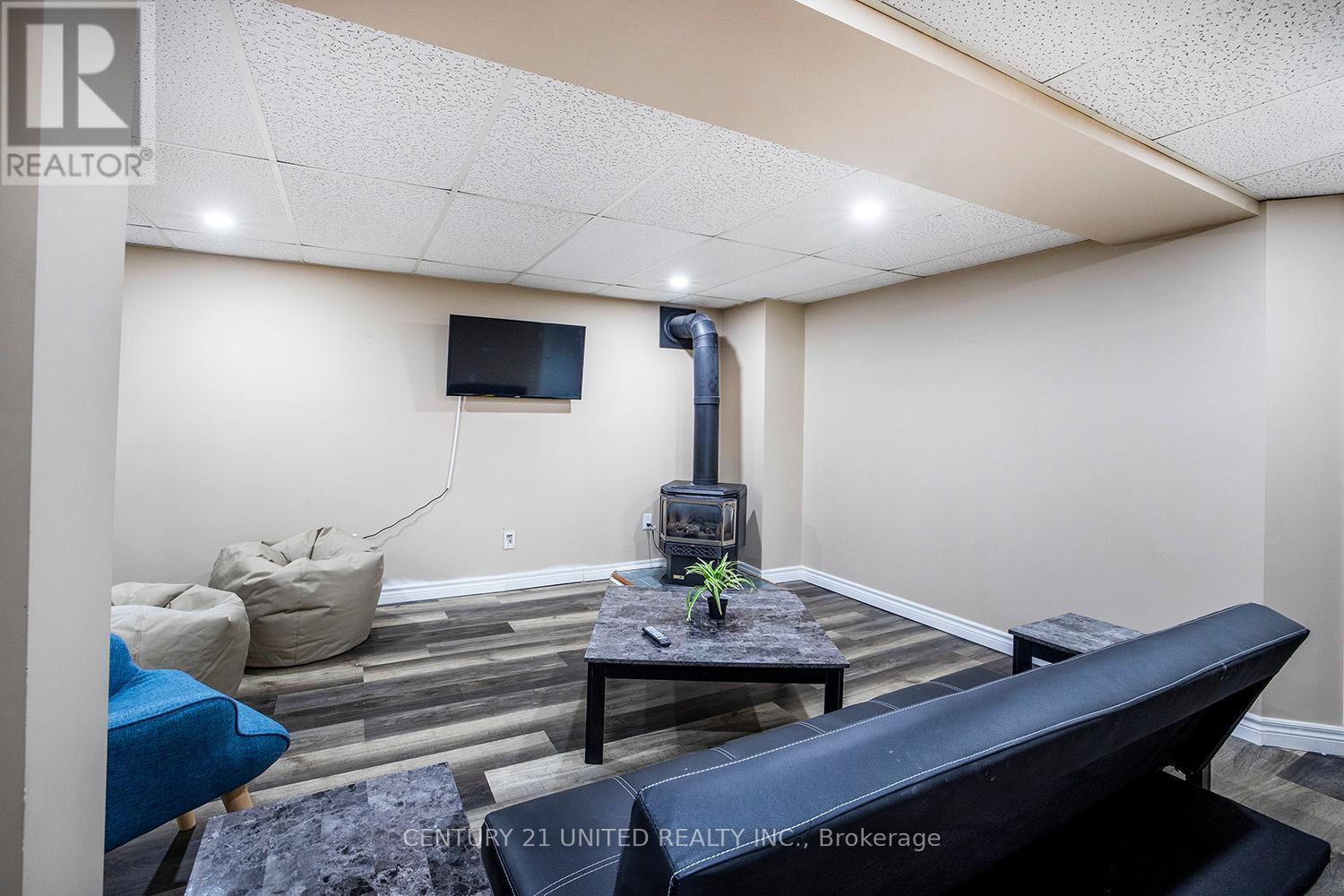 225 Mark Street, Peterborough East (Central), Ontario  K9H 1V1 - Photo 23 - X12280178