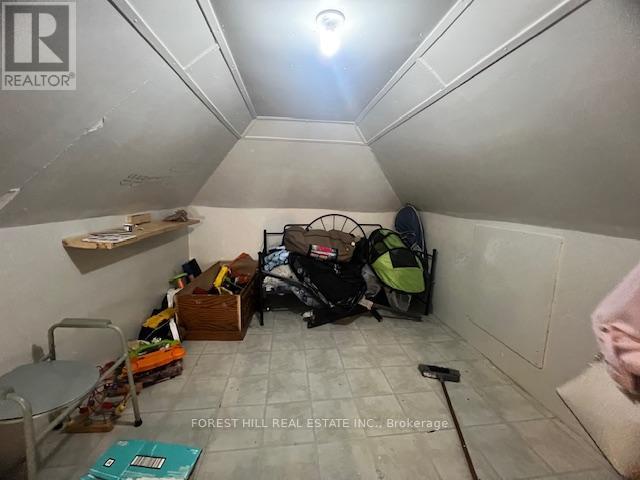 52 Olive Avenue, Peterborough Central (South), Ontario  K9J 3K8 - Photo 11 - X12280172