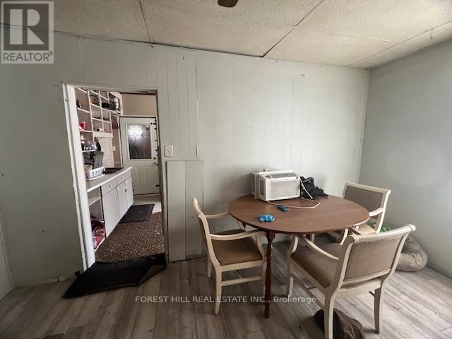 52 Olive Avenue, Peterborough Central (South), Ontario  K9J 3K8 - Photo 4 - X12280172