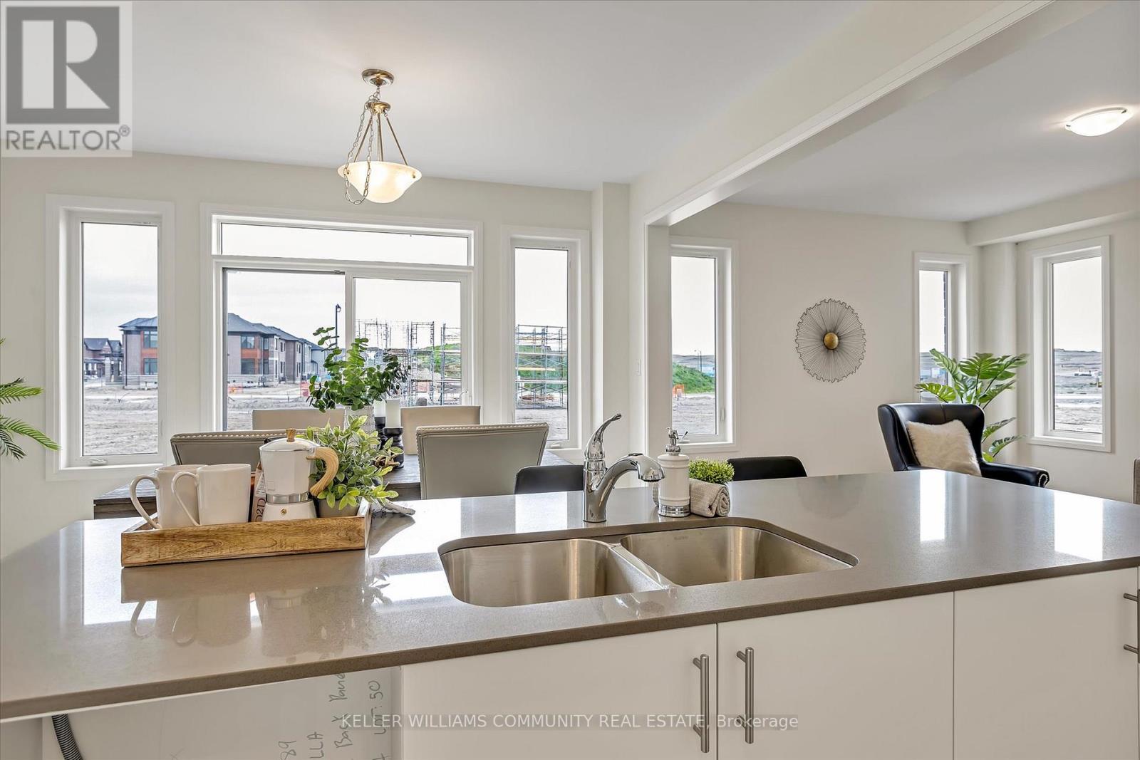 811 Griffin Trail, Peterborough North (North), Ontario  K9K 0G3 - Photo 15 - X12280450