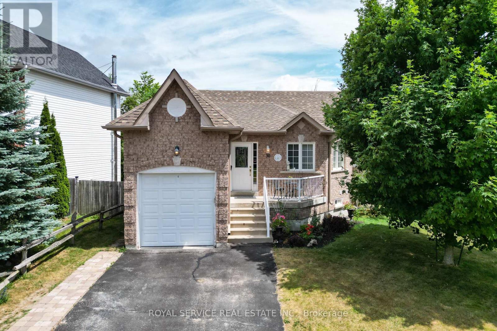 30 Brookside Street, Cavan Monaghan (Millbrook Village), Ontario  L0A 1G0 - Photo 2 - X12280830