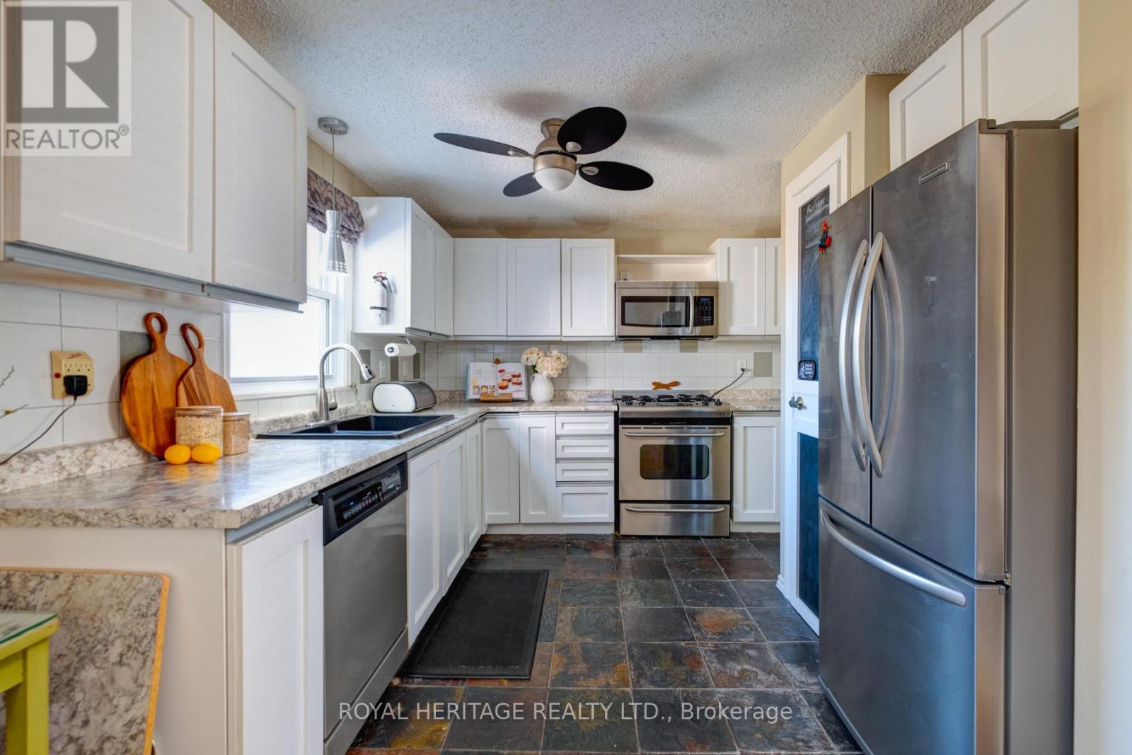 46 Wilmot Trail, Clarington (Bowmanville), Ontario  L1B 1B8 - Photo 21 - E12281256