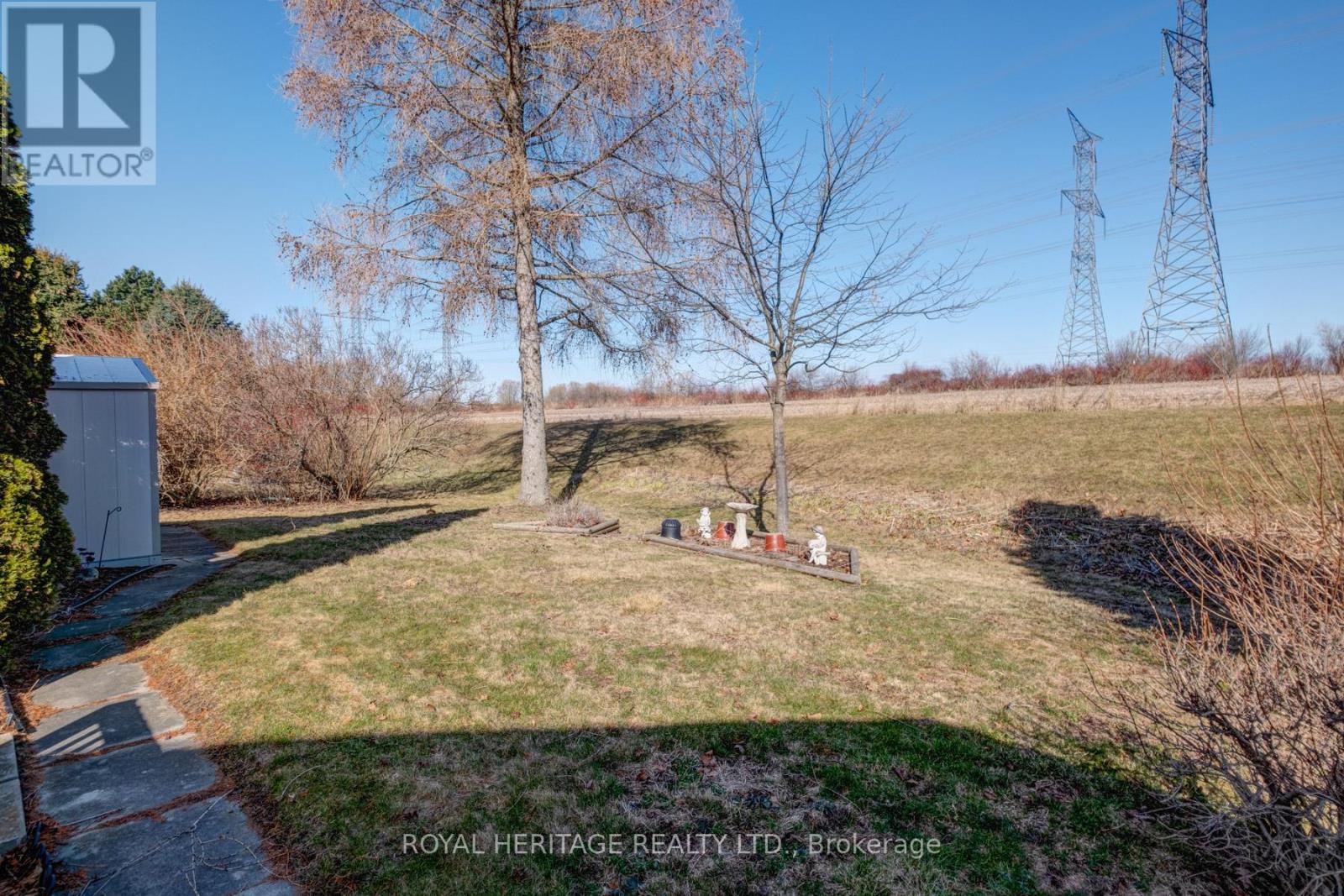 46 Wilmot Trail, Clarington (Bowmanville), Ontario  L1B 1B8 - Photo 4 - E12281256