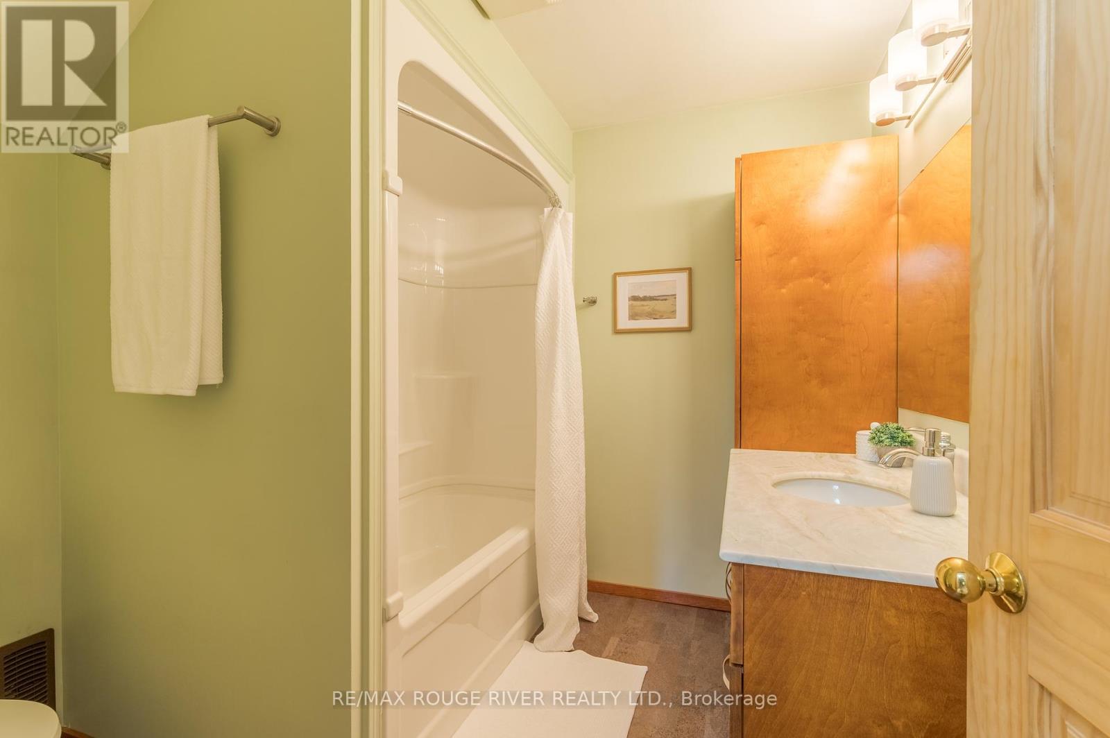 1280 Birchview Road, Douro-Dummer, Ontario  K0L 2H0 - Photo 39 - X12281604