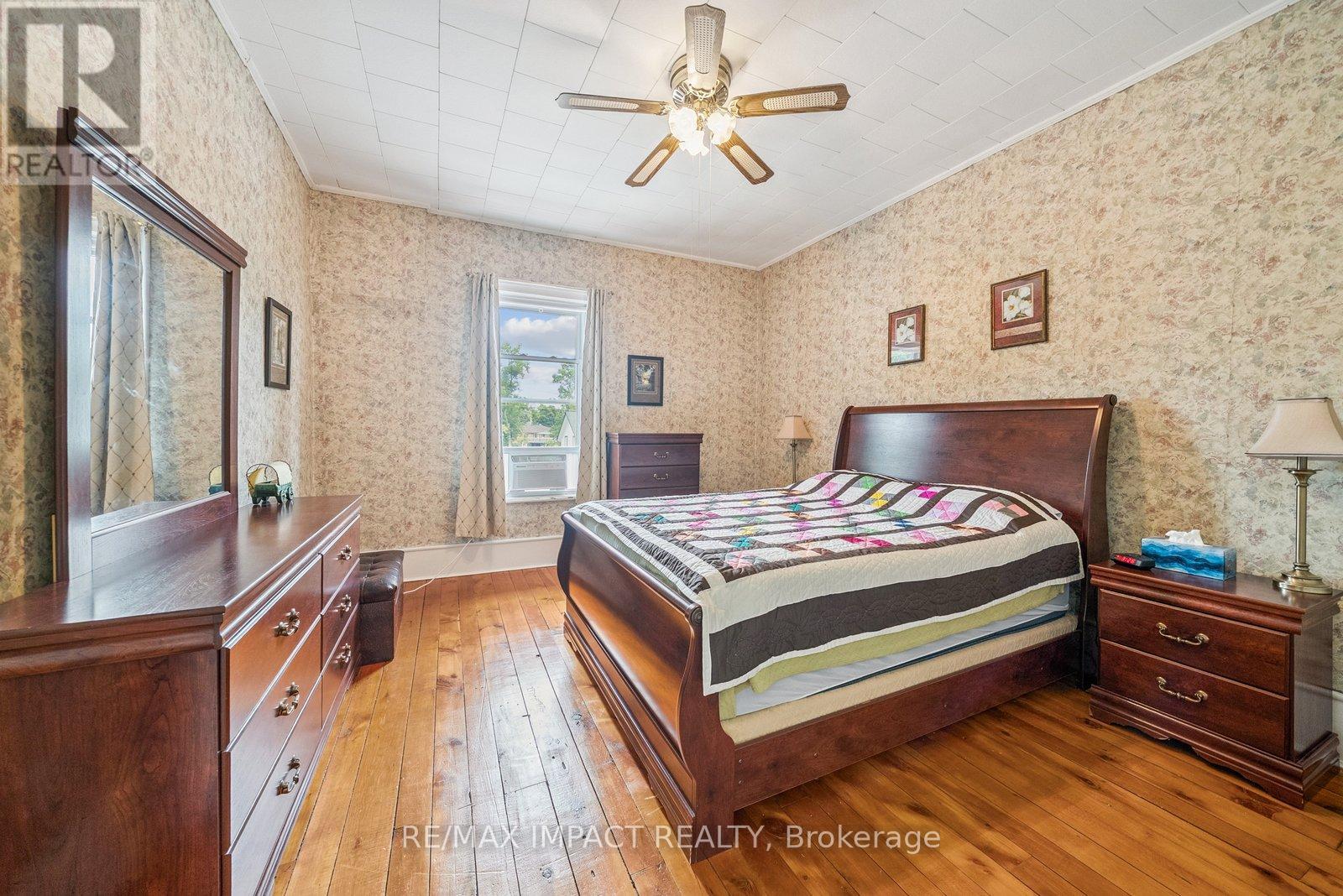 21 Centre Avenue, Trent Hills (Warkworth), Ontario  K0L 1L0 - Photo 16 - X12282157