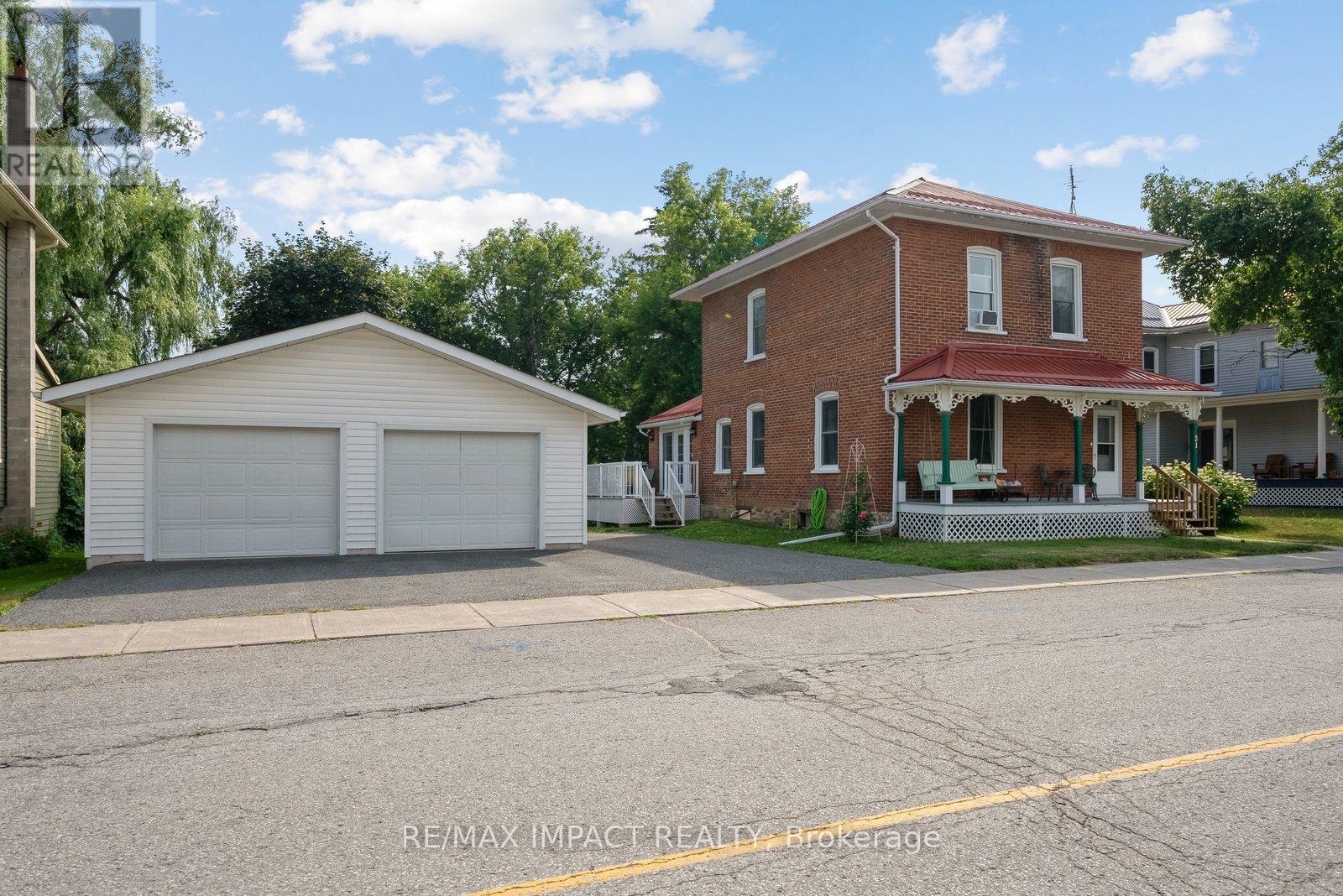 21 Centre Avenue, Trent Hills (Warkworth), Ontario  K0L 1L0 - Photo 3 - X12282157