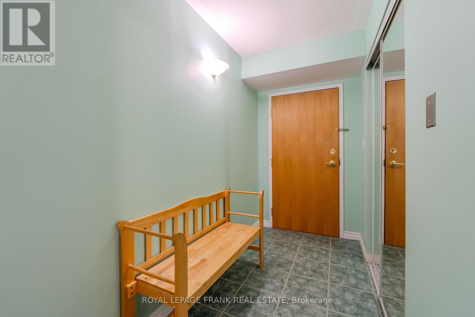 208 - 51 Rivermill Boulevard, Kawartha Lakes (Lindsay), Ontario  K9V 6K6 - Photo 5 - X12282177