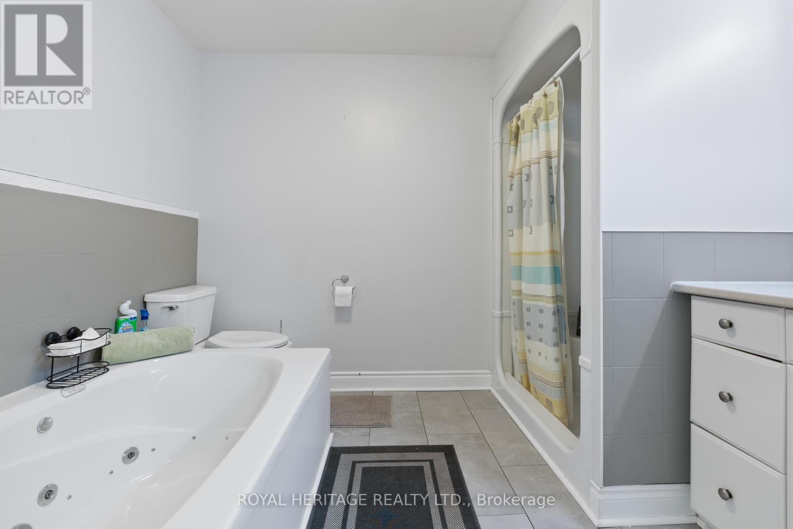 30 Albert Street S, Kawartha Lakes (Lindsay), Ontario  K9V 3G7 - Photo 14 - X12282200