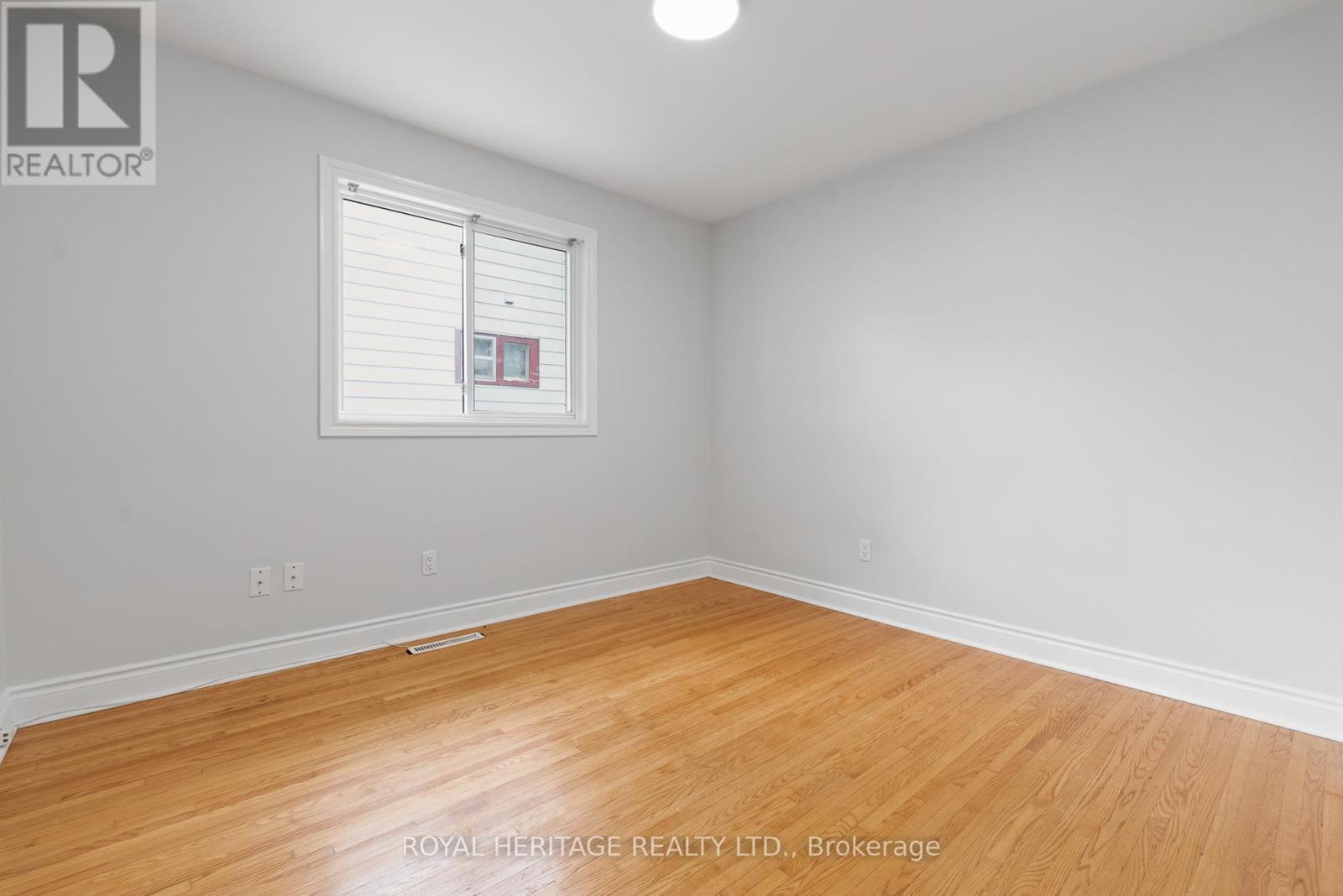 30 Albert Street S, Kawartha Lakes (Lindsay), Ontario  K9V 3G7 - Photo 21 - X12282200