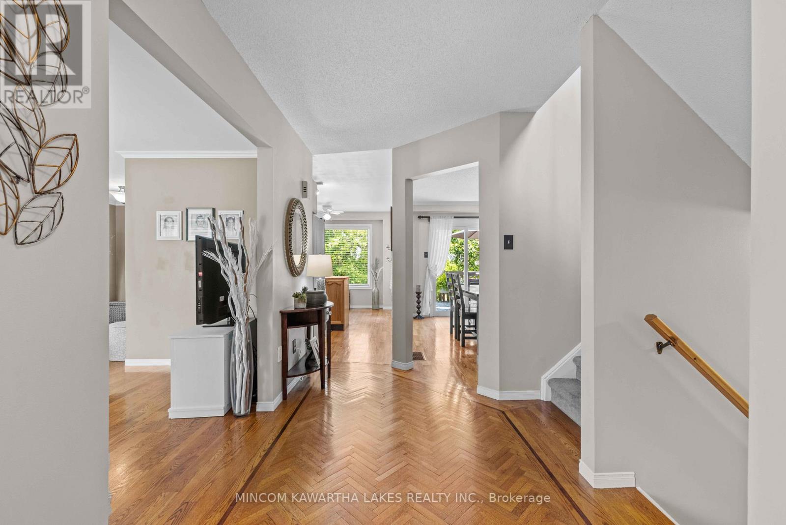 1191 Huntington Circle, Peterborough West (South), Ontario  K9K 2B9 - Photo 2 - X12282641