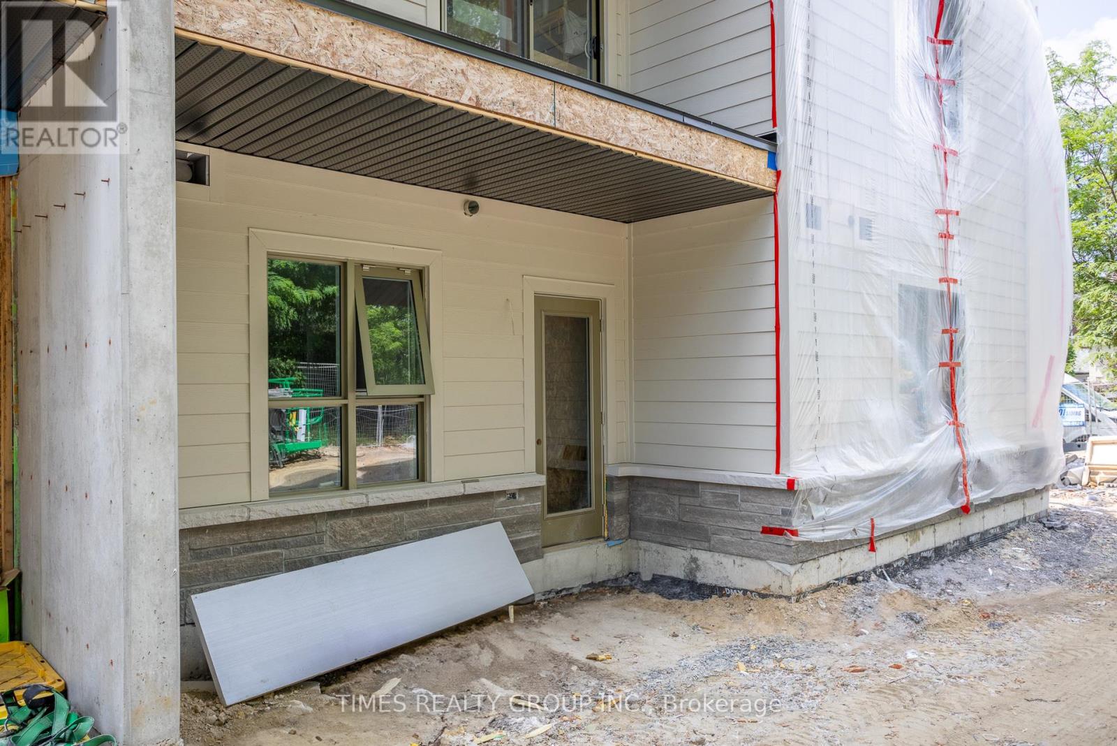 203 - 369 Hunter Street W, Peterborough Central (North), Ontario  K9H 2M5 - Photo 11 - X12282737