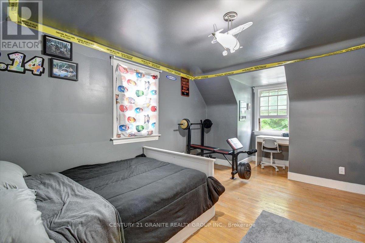 18 Highschool Lane, Bancroft, Ontario  K0L 1C0 - Photo 5 - X12282999