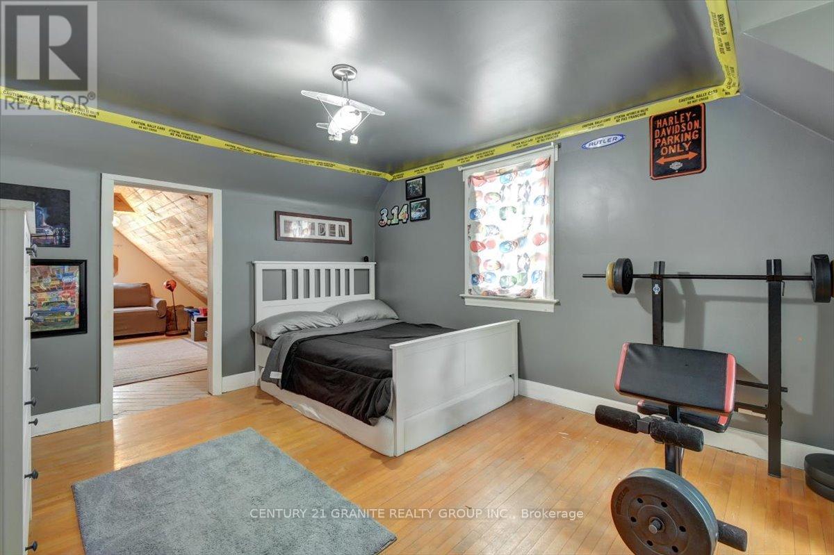 18 Highschool Lane, Bancroft, Ontario  K0L 1C0 - Photo 6 - X12282999