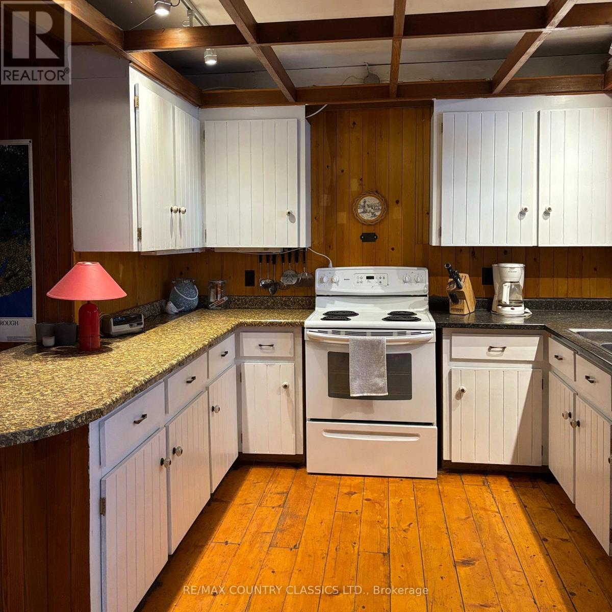 15500 Moulds Island, Highlands East (Cardiff Ward), Ontario  K0L 1C0 - Photo 18 - X12283010