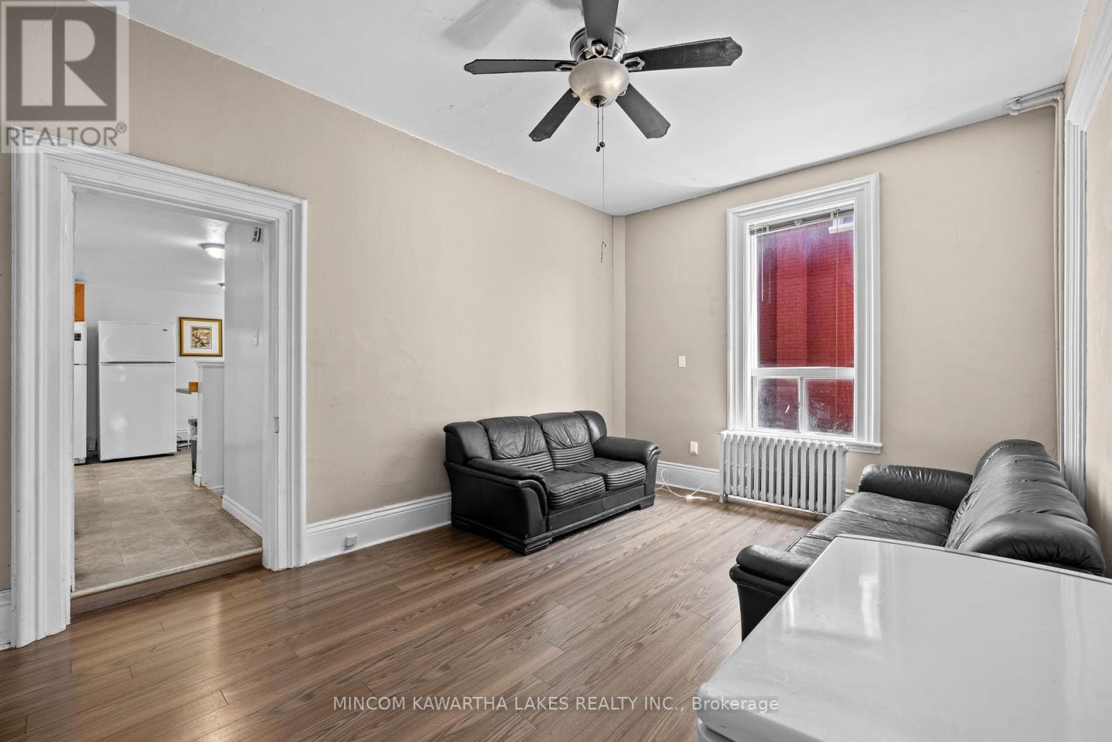 270 Sherbrooke Street, Peterborough Central (North), Ontario  K9J 2N6 - Photo 6 - X12283167