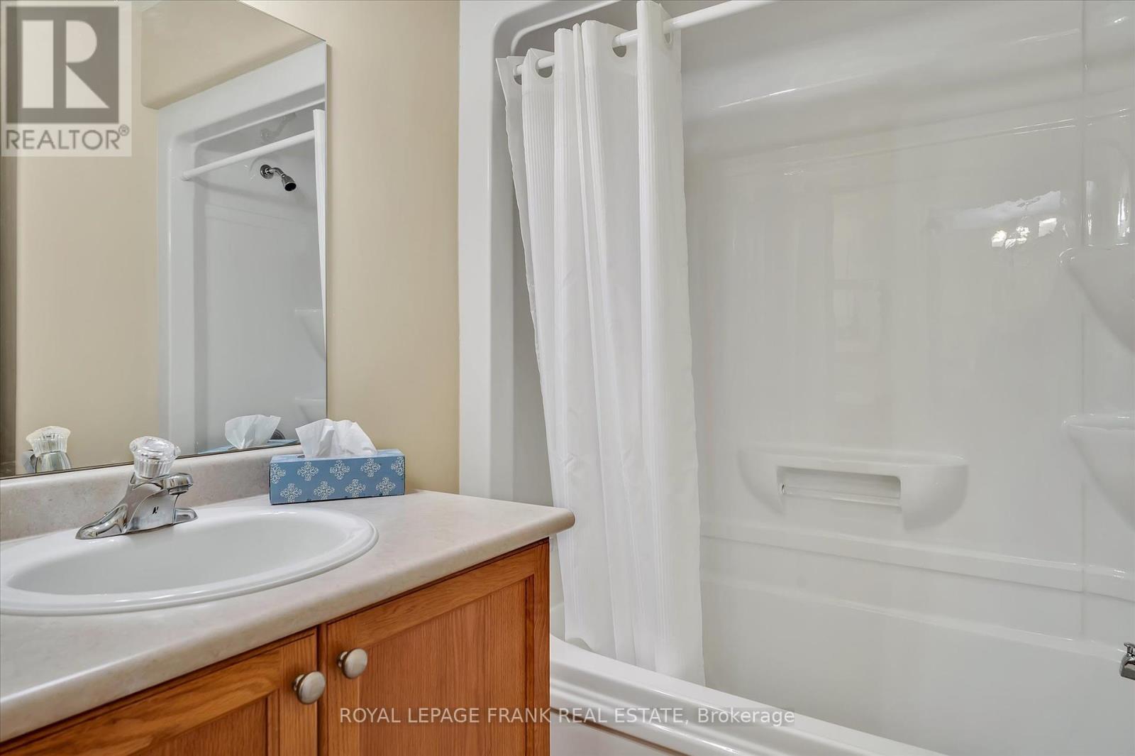 12 - 877 Wentworth Street, Peterborough West (Central), Ontario  K9J 8R7 - Photo 21 - X12283266
