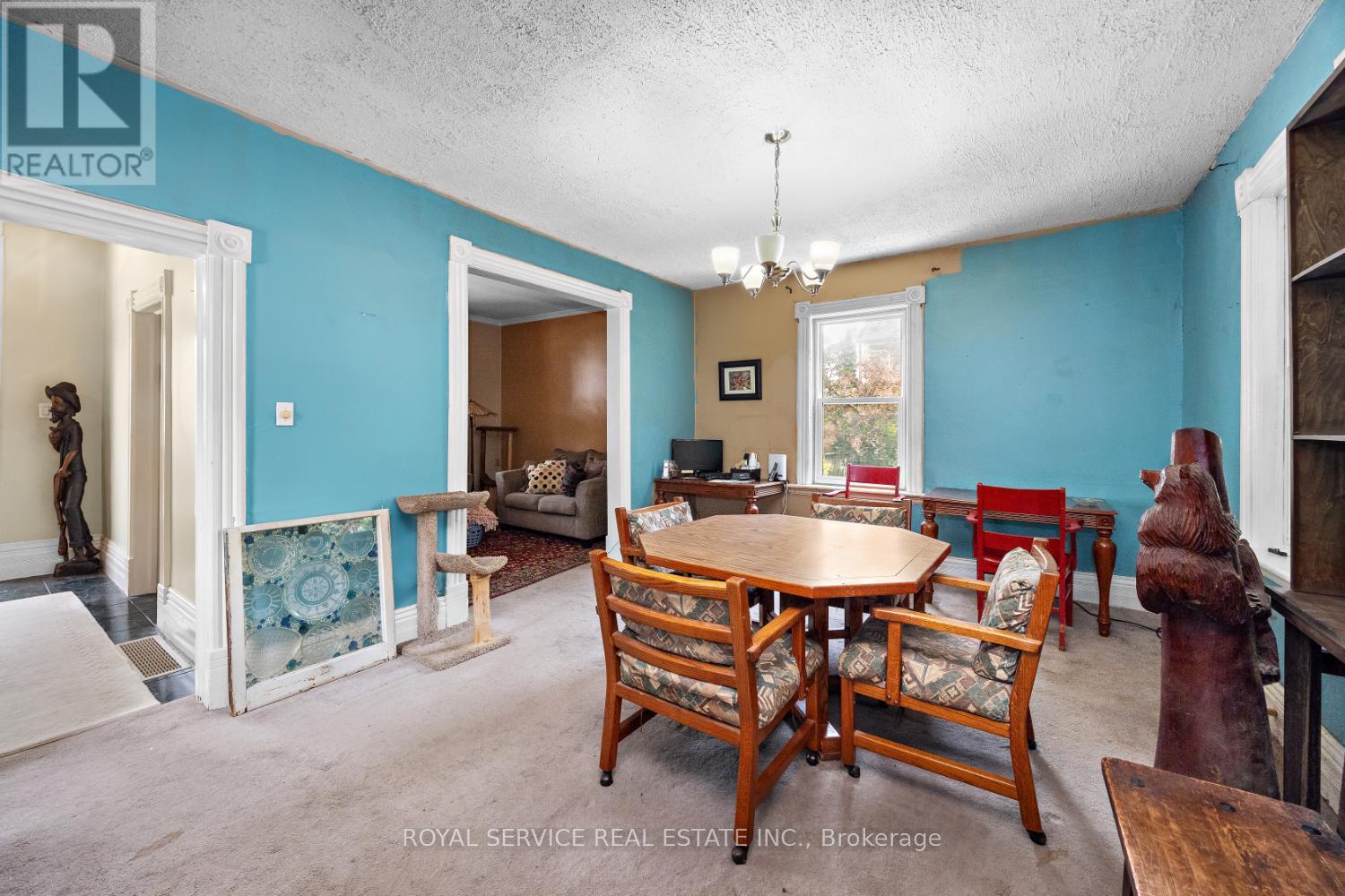 483 Parnell Street, Peterborough Central (South), Ontario  K9J 4J3 - Photo 6 - X12283379