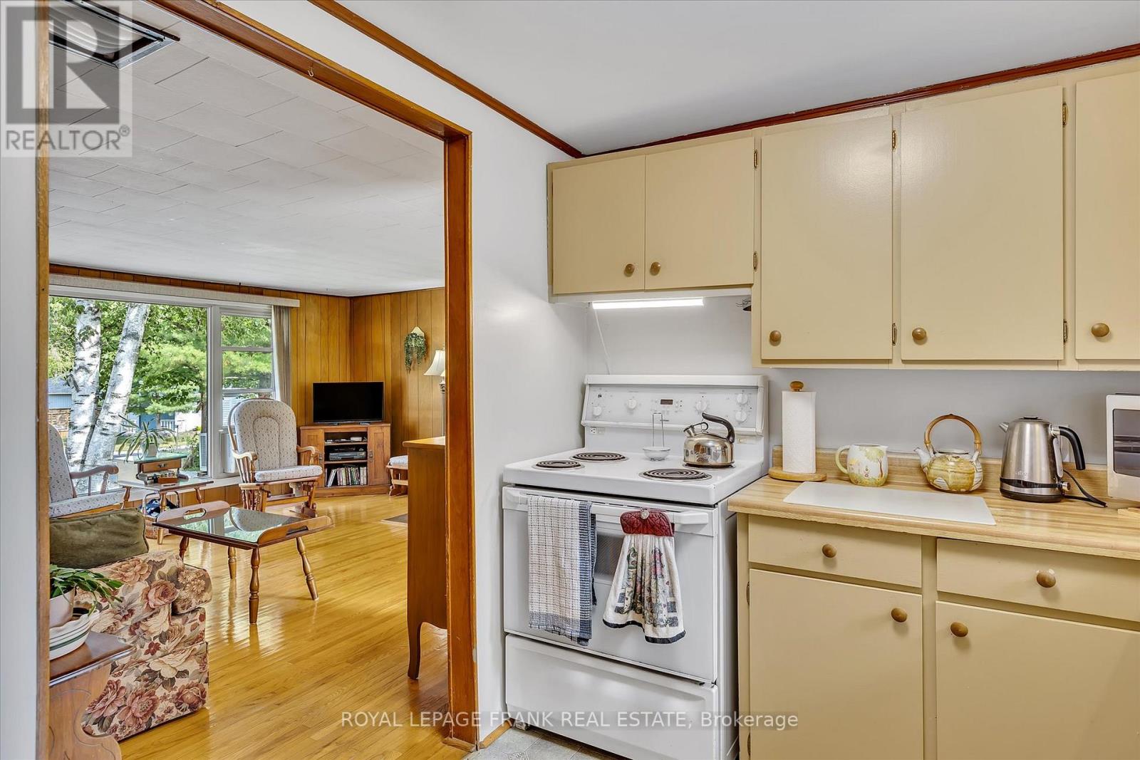 10 Darvell Road, Trent Lakes, Ontario  K0L 1J0 - Photo 16 - X12283436