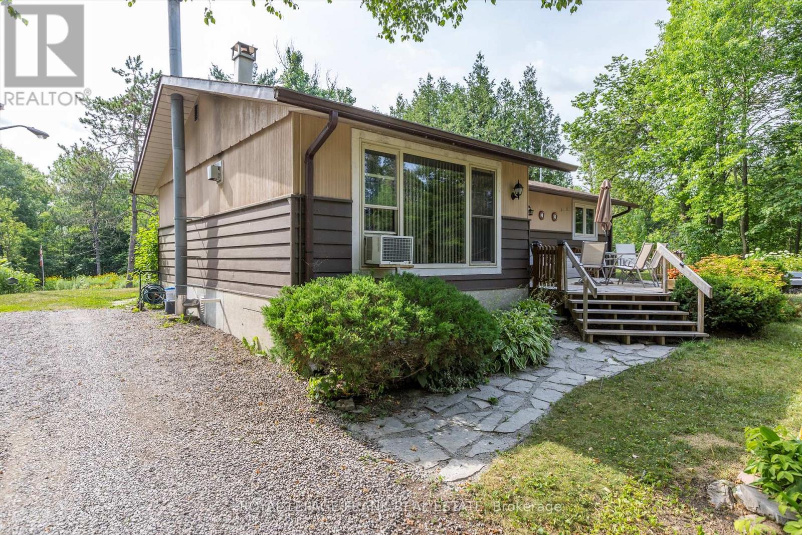 10 Darvell Road, Trent Lakes, Ontario  K0L 1J0 - Photo 2 - X12283436